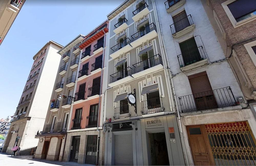 Habitus Europa 3*